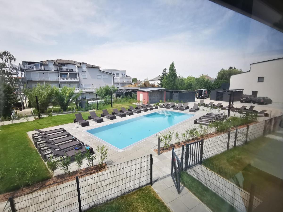 Spa Residenz Neusiedl Appartments Neusiedl am See Bagian luar foto